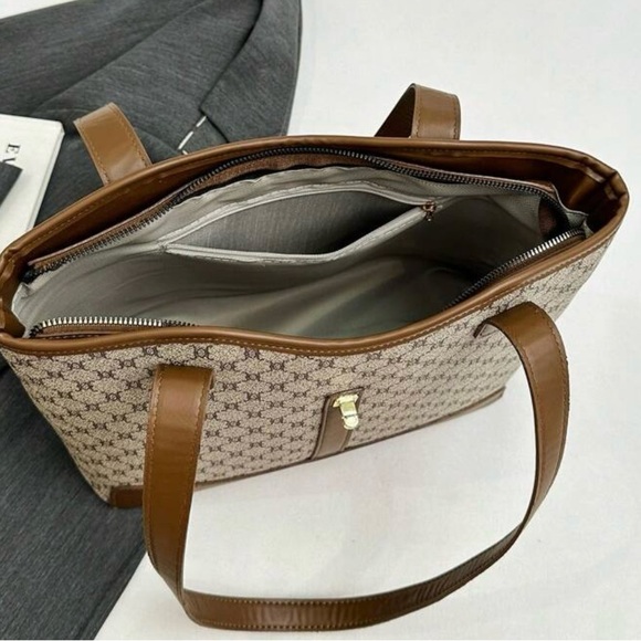 NWT Brown and Gray Patterned Tote Bag W/Gold Tone Hardware & Turn Lock 15 X 10 - Picture 9 of 14